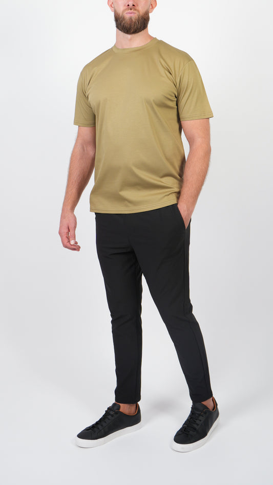 T-SHIRT • SLIM FIT • OLIVE