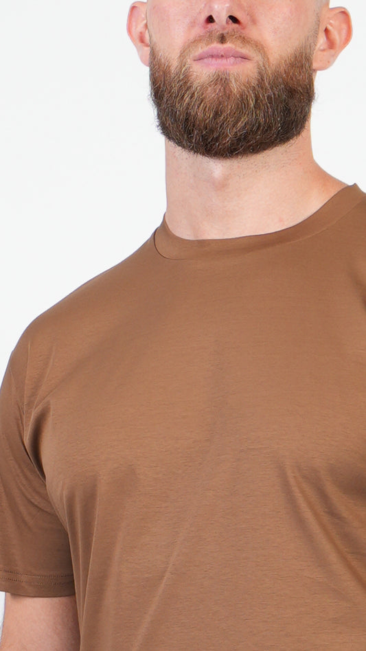 T-SHIRT  • SLIM FIT • BRUIN